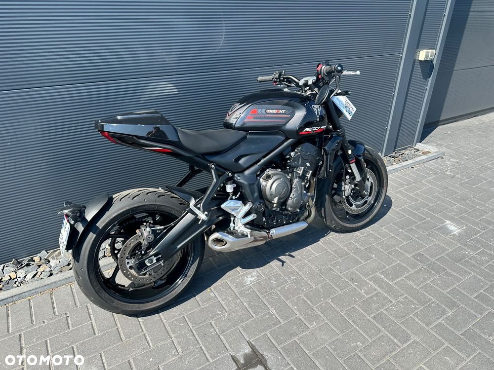 Triumph Trident - 4