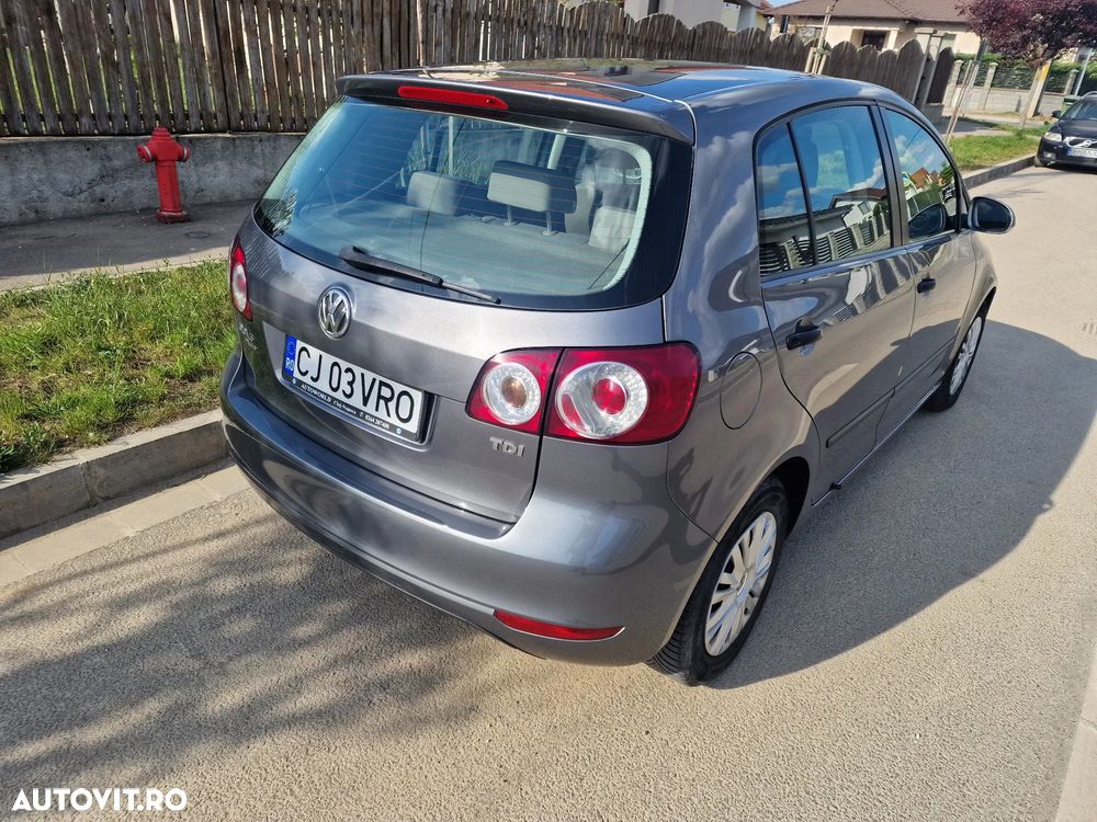 Volkswagen Golf Plus - 11