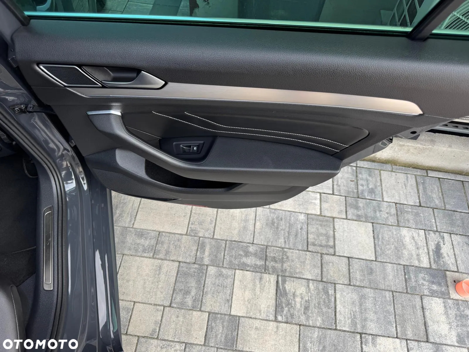 Volkswagen Passat 2.0 TSI Elegance DSG - 29