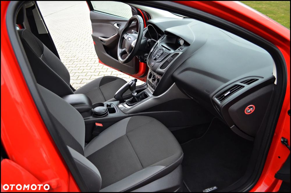 Ford Focus 1.0 EcoBoost Edition - 24