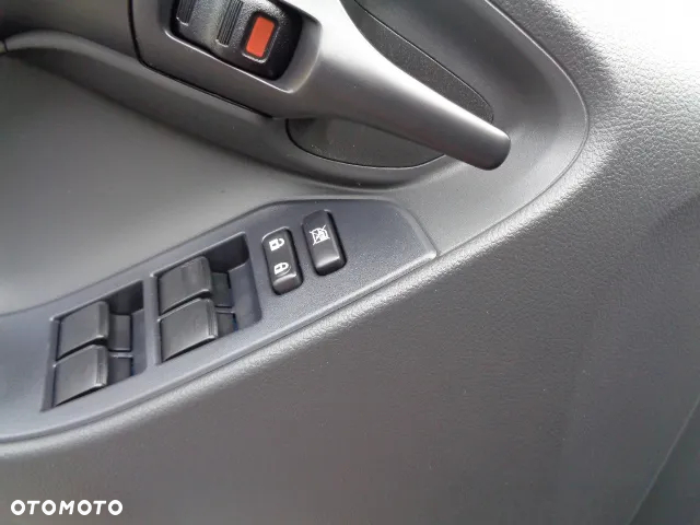 Toyota Verso 1.8 Prestige 7os EU6 - 28