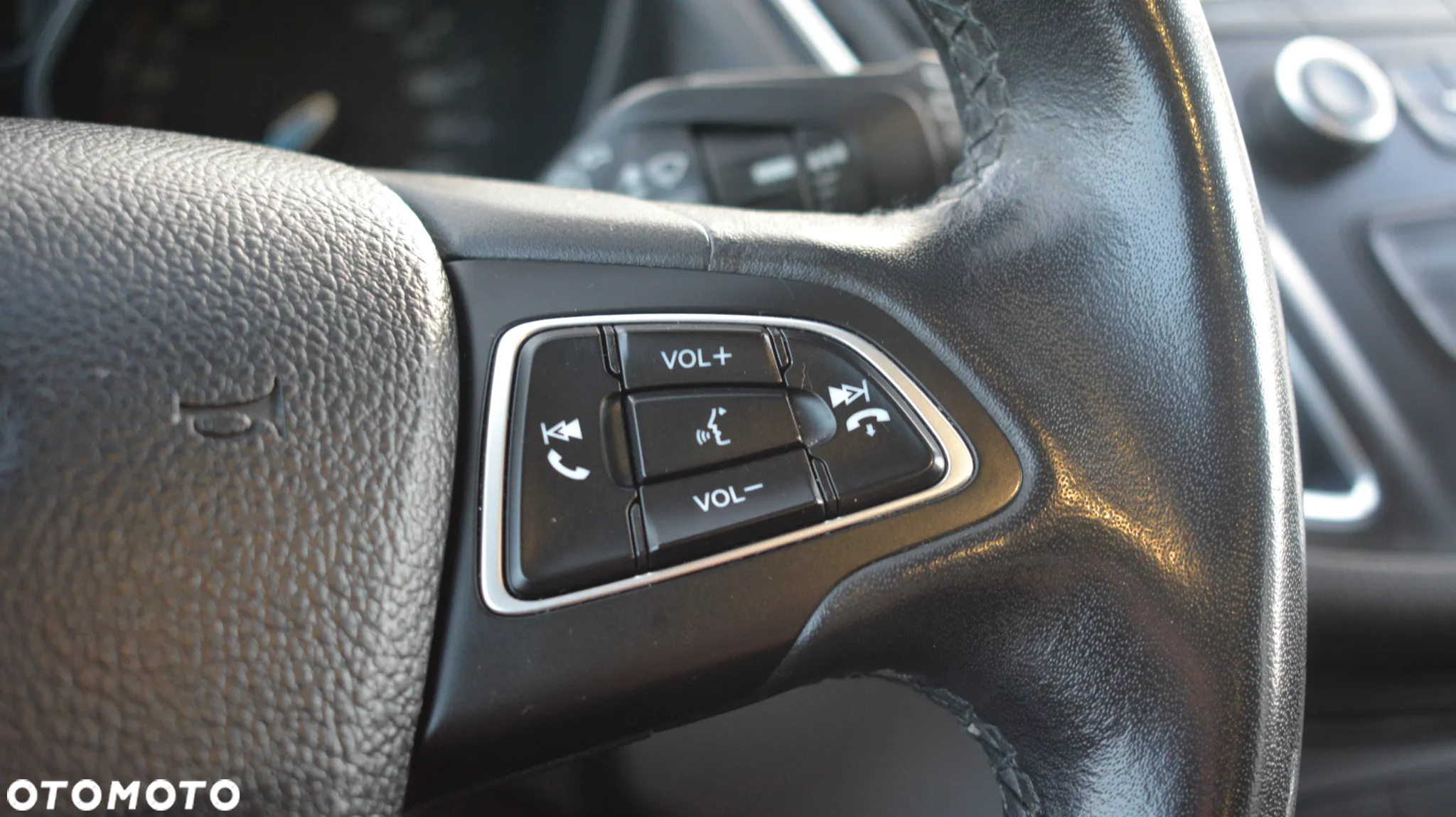 Ford Grand C-MAX - 28