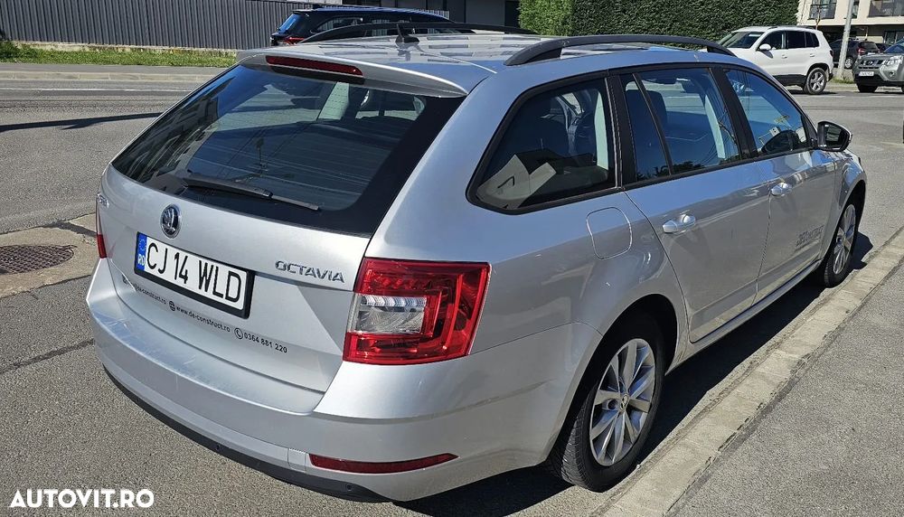 Skoda Octavia 1.6 TDI DSG Ambition - 3
