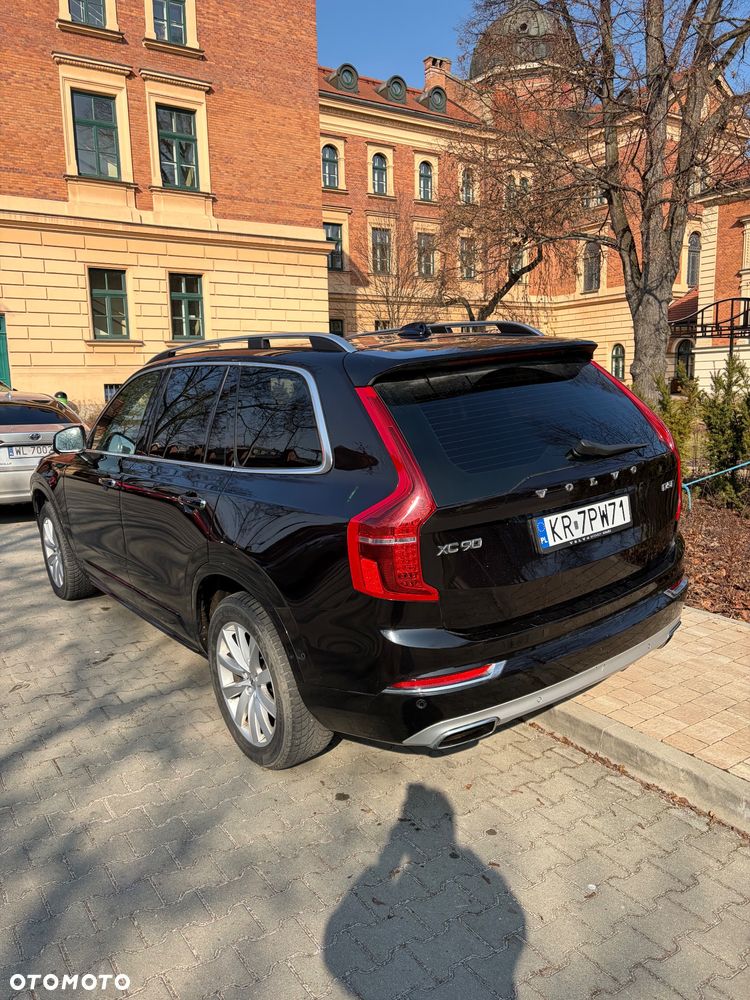 Volvo XC 90 D5 SCR AWD Momentum - 4