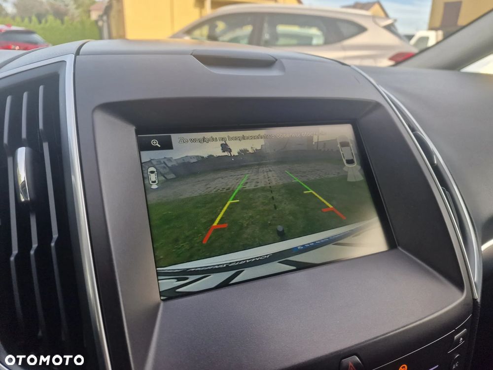 Ford S-Max ver-2-0-tdci-4wd-titanium-powershift - 23