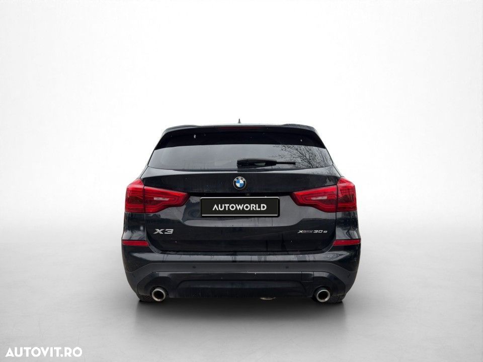 BMW X3 xDrive30e AT PHEV - 4