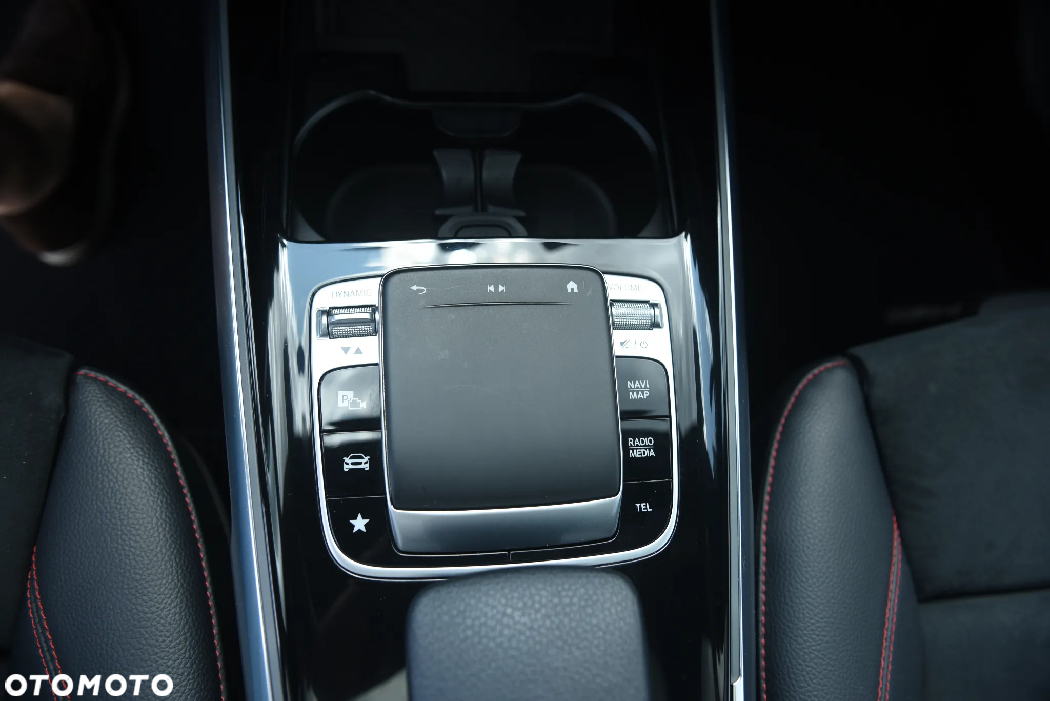 Mercedes-Benz GLB 200 d 4-Matic AMG Line 8G-DCT - 11