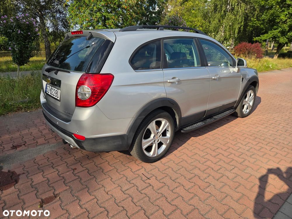 Chevrolet Captiva 3.2 LT high - 20