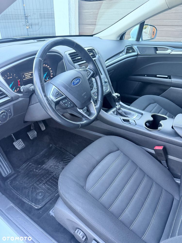 Ford Mondeo - 12
