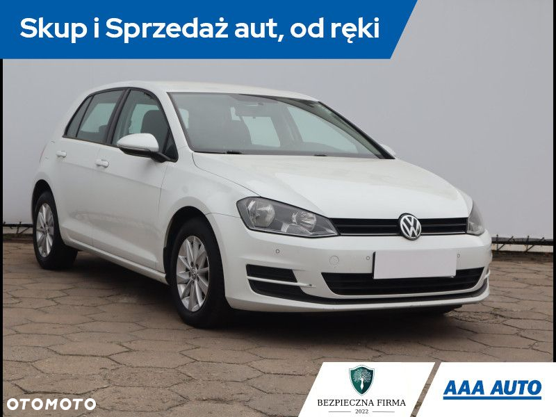Volkswagen Golf - 2