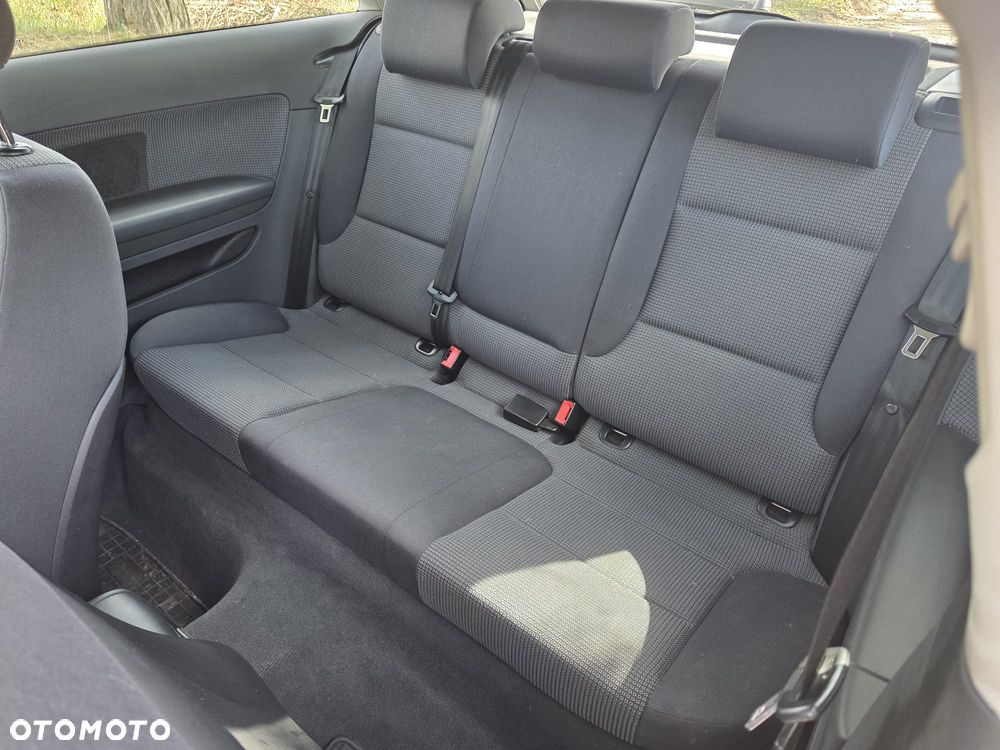 Audi A3 3-drzwiowe 1.6 FSI Ambiente - 15