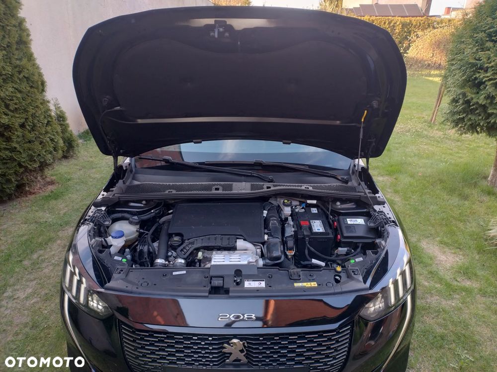 Peugeot 208 PureTech 100 EAT8 GT Pack - 10