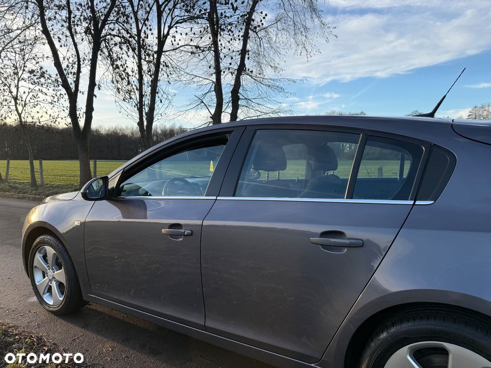 Chevrolet Cruze 1.7 D LT+ Premium - 9