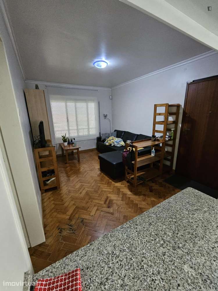 Quarto - localizado em Olivais Lisbon - Grande imagem: 2/5