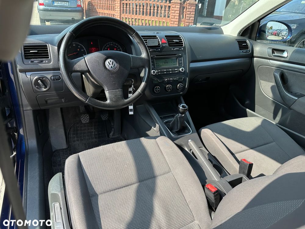 Volkswagen Jetta - 7