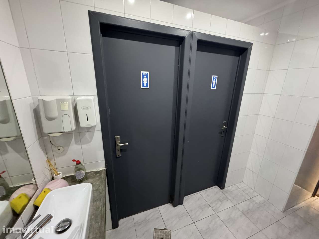 Armazém para arrendar em condomínio fechado - Grande imagem: 2/10