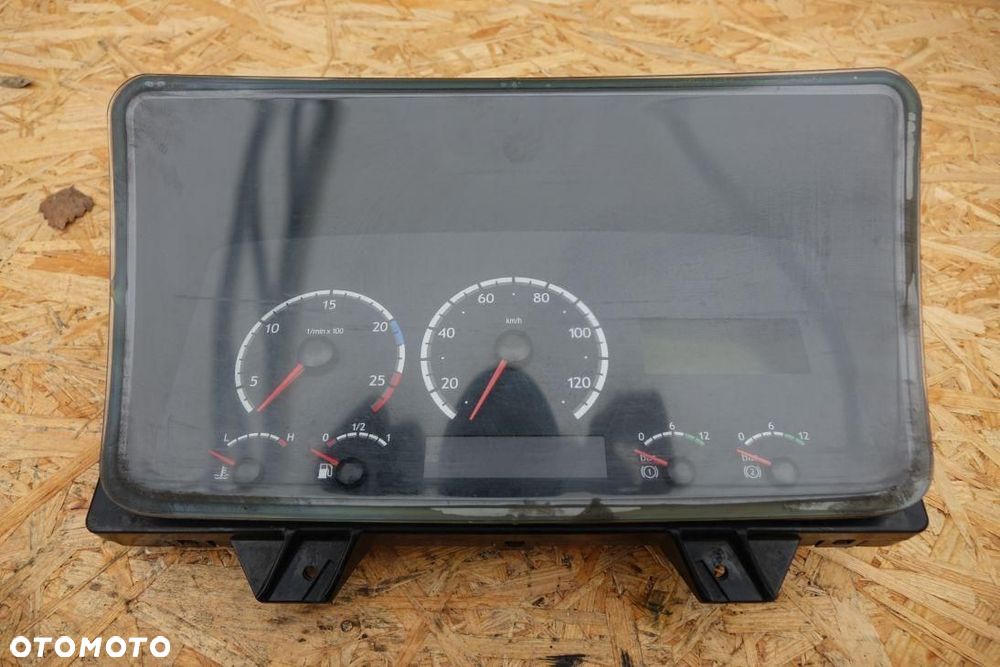 LICZNIK ZEGARY TABLICA SCANIA R 1852891 - 1