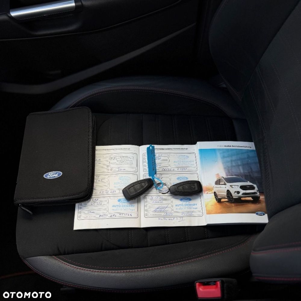 Ford Kuga - 37