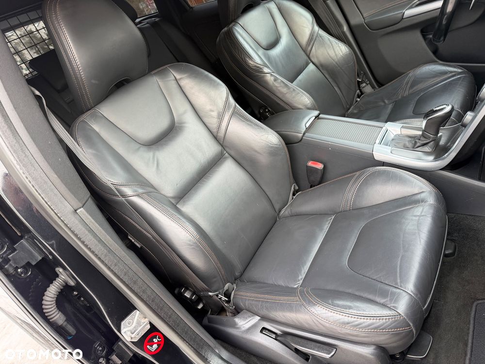 Volvo XC 60 D5 AWD Summum - 19
