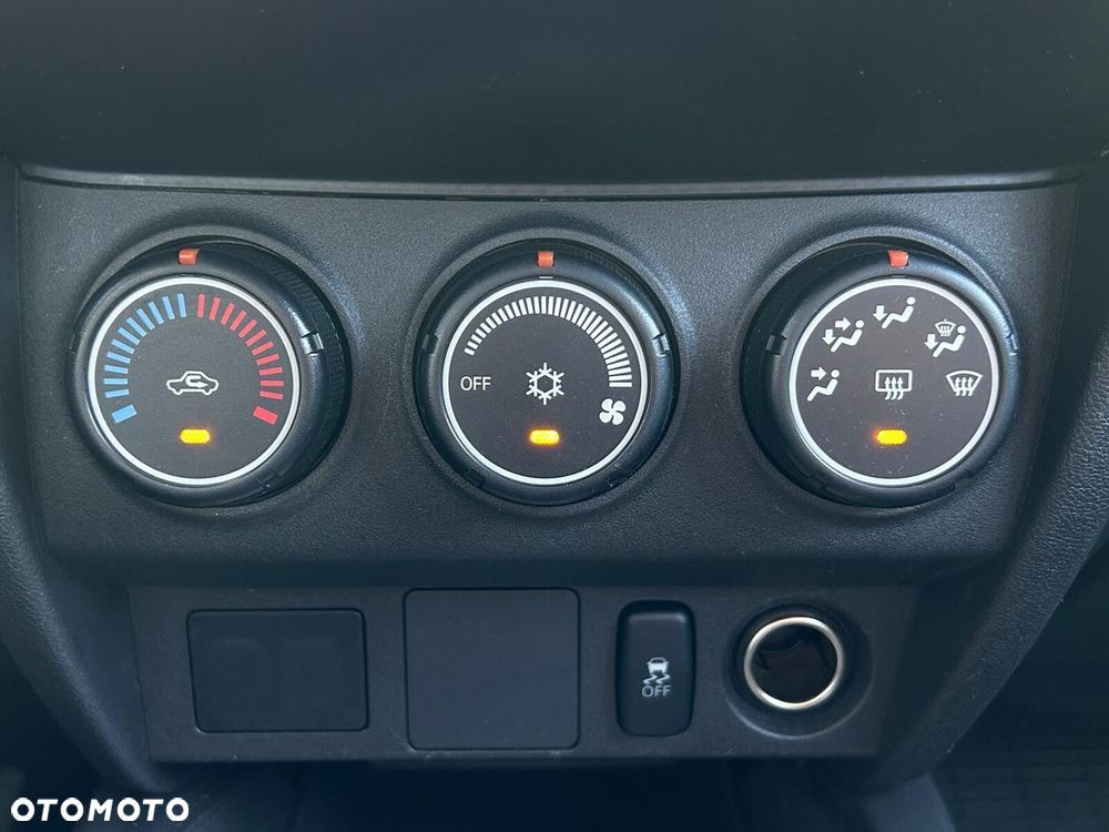 Mitsubishi ASX 1.6 Inform - 23