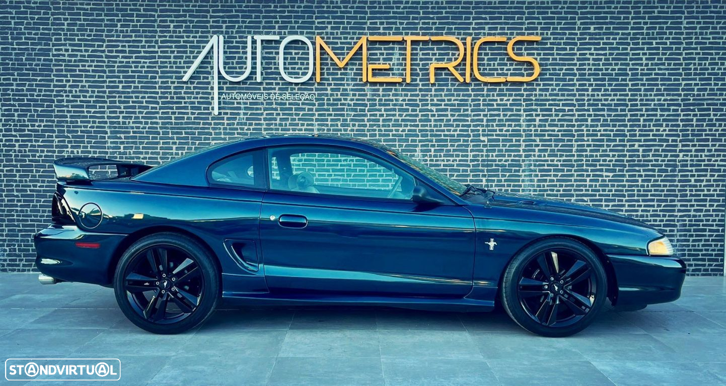 Ford Mustang - 3