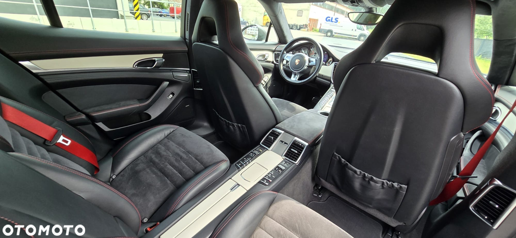 Porsche Panamera GTS - 7