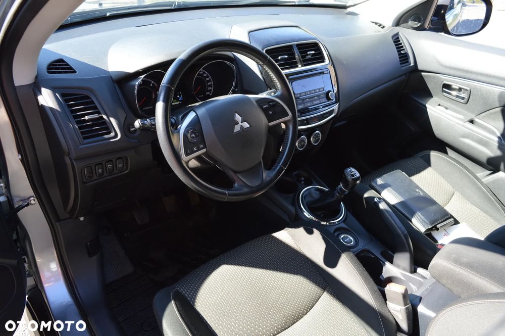 Mitsubishi ASX 1.8 DID Invite 4WD - 28