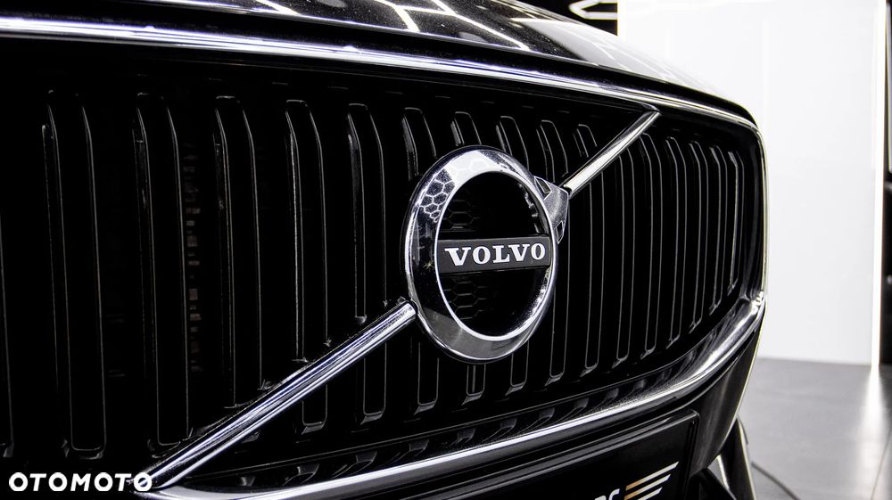 Volvo XC 60 T5 AWD Momentum Pro - 11