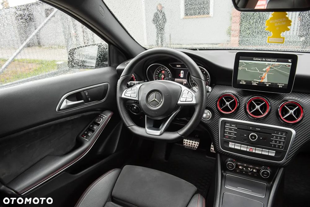 Mercedes-Benz Klasa A 250 4-Matic AMG Line - 28