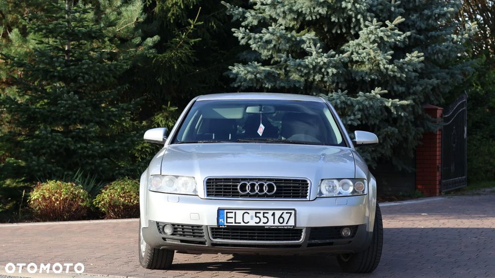 Audi A4 Limousine - 6