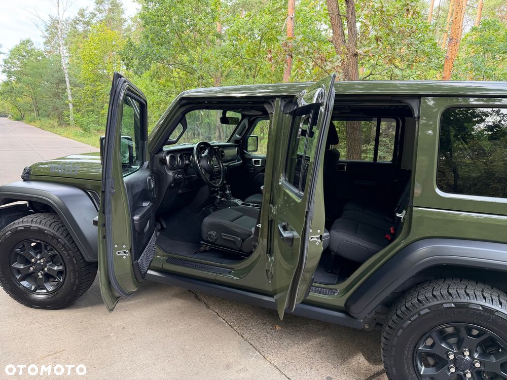 Jeep Wrangler - 10