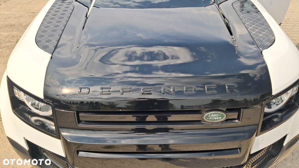 Land Rover Defender 2.0 P300e PHEV X-Dynamic SE - 20