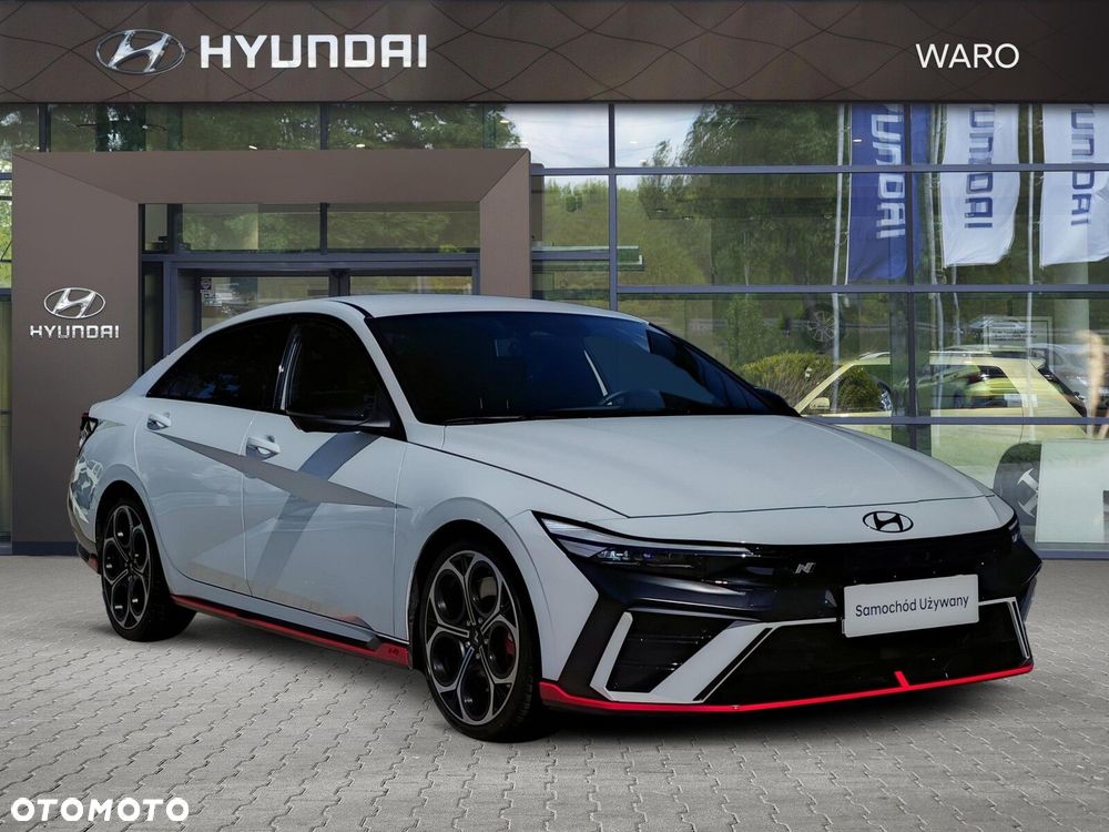 Hyundai Elantra - 8
