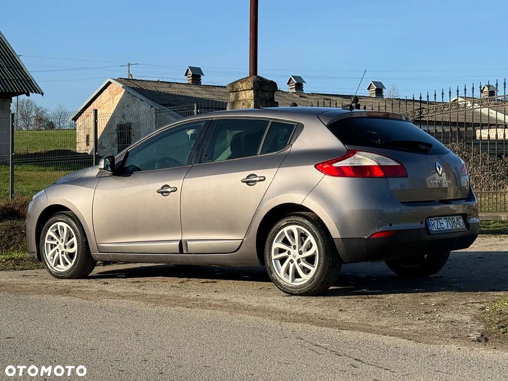 Renault Megane ENERGY TCe 115 Start & Stop Authentique - 16