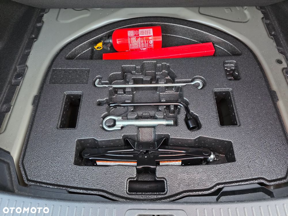 Toyota Corolla 1.8 Hybrid Comfort - 21