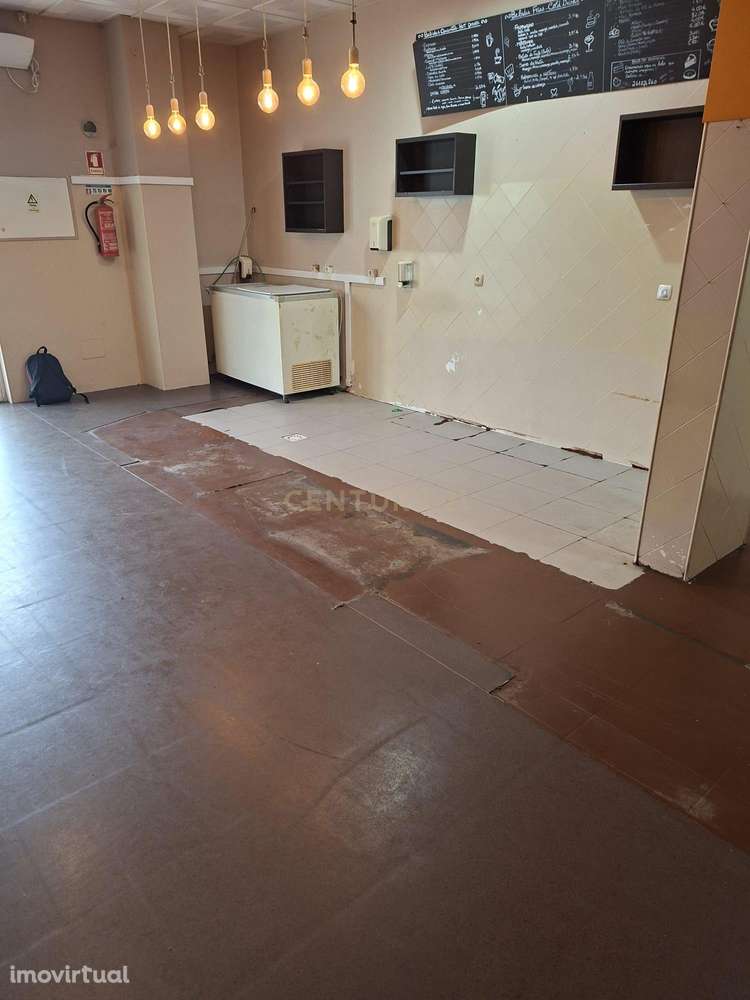 Loja para investimento na Zona da Ericeira - Grande imagem: 5/16