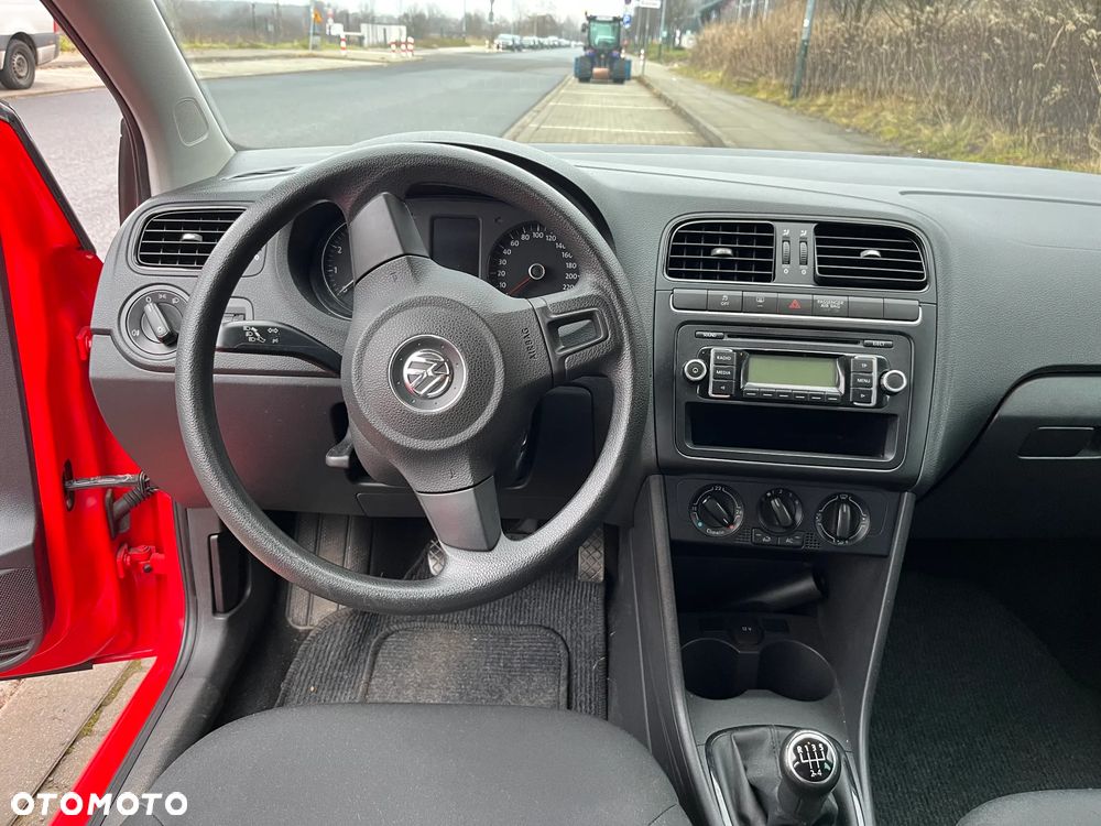 Volkswagen Polo - 12