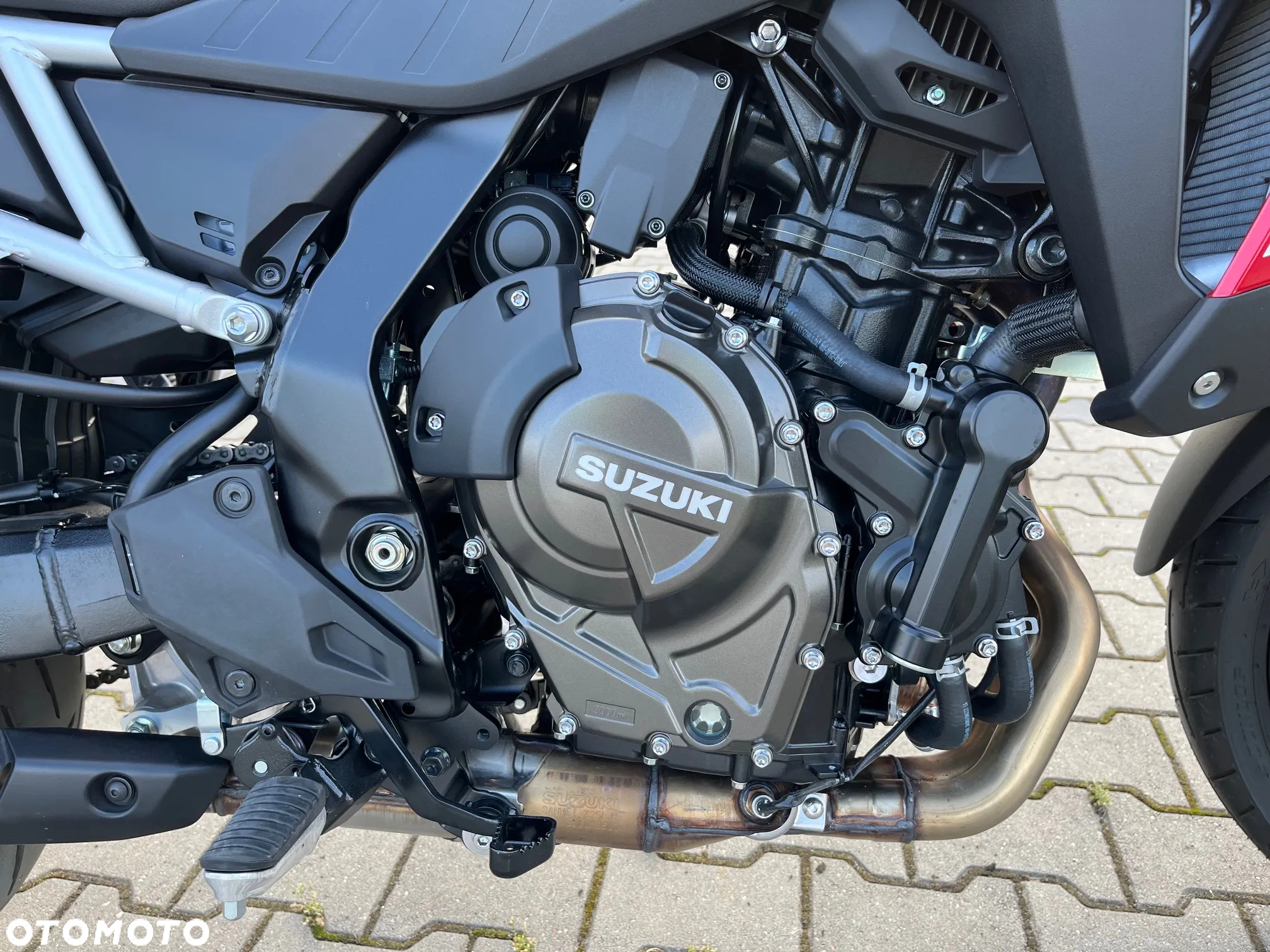 Suzuki DL - 4