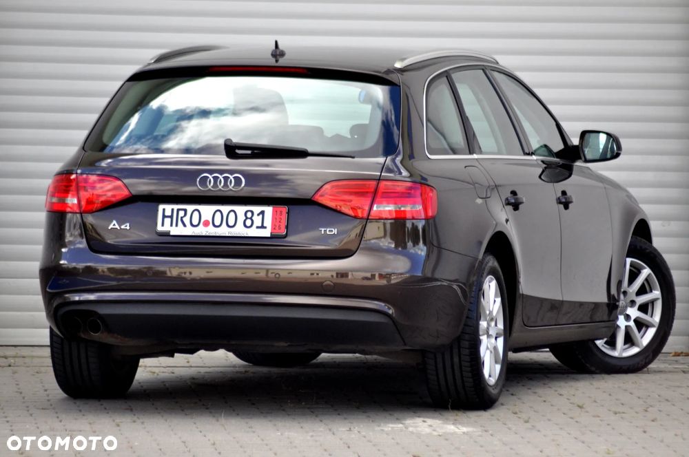 Audi A4 Avant 2.0 TDI DPF Ambiente - 6