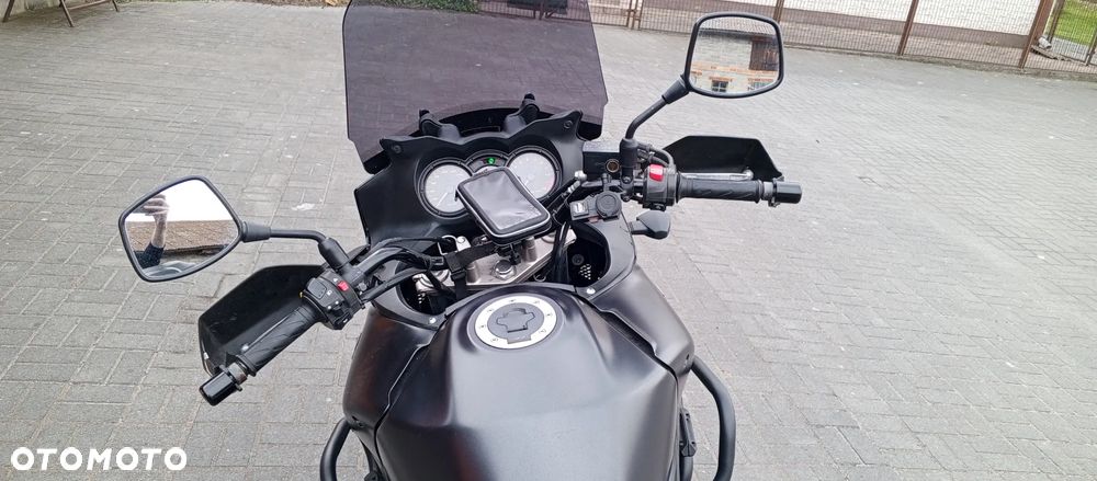 Suzuki V-STROM - 3