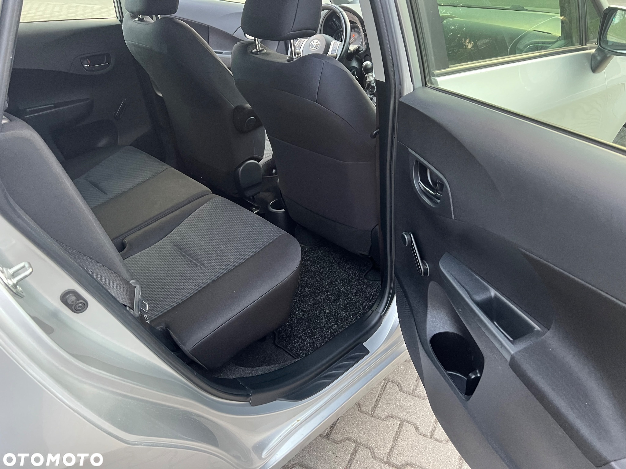 Toyota Verso S 1.33 Premium - 15