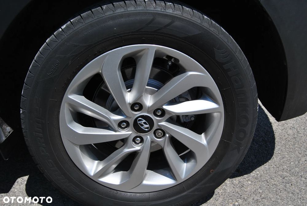 Hyundai Tucson 1.7 CRDI BlueDrive Style 2WD - 37