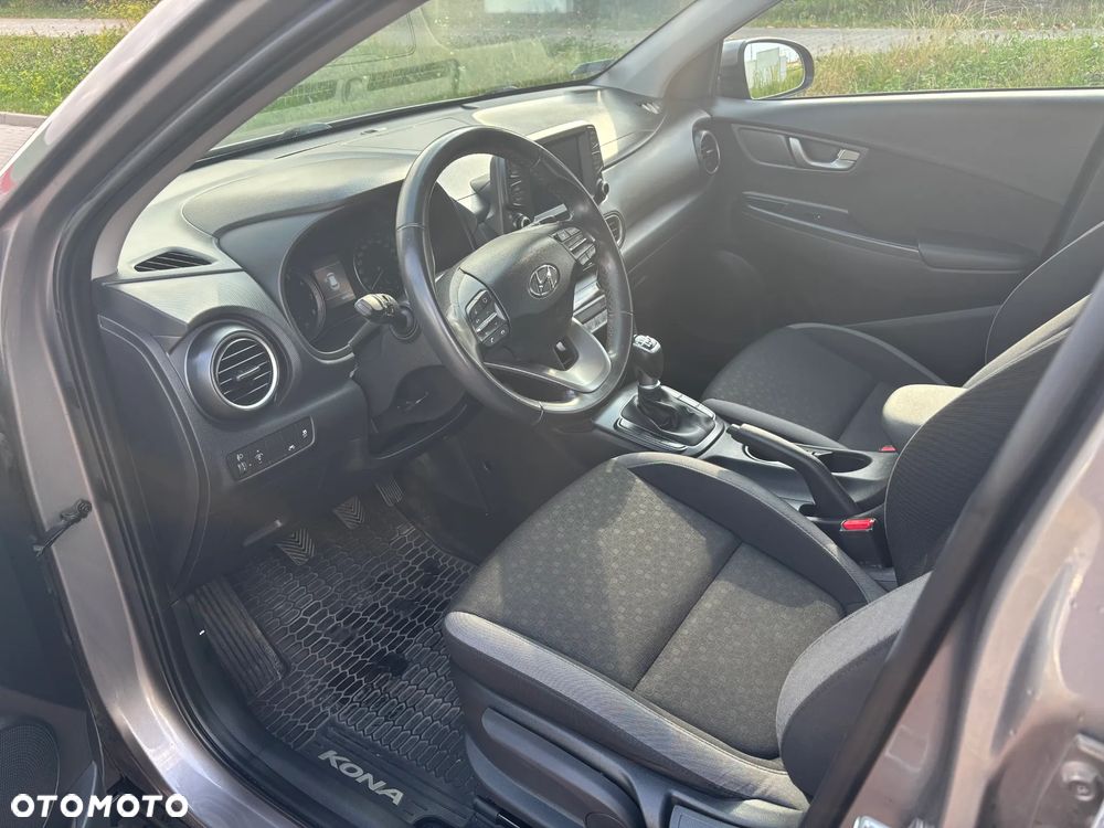 Hyundai Kona - 11