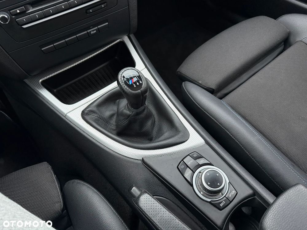 BMW Seria 1 118d DPF - 16