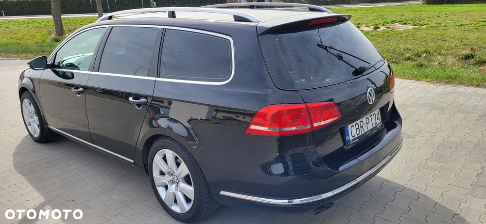Volkswagen Passat - 12