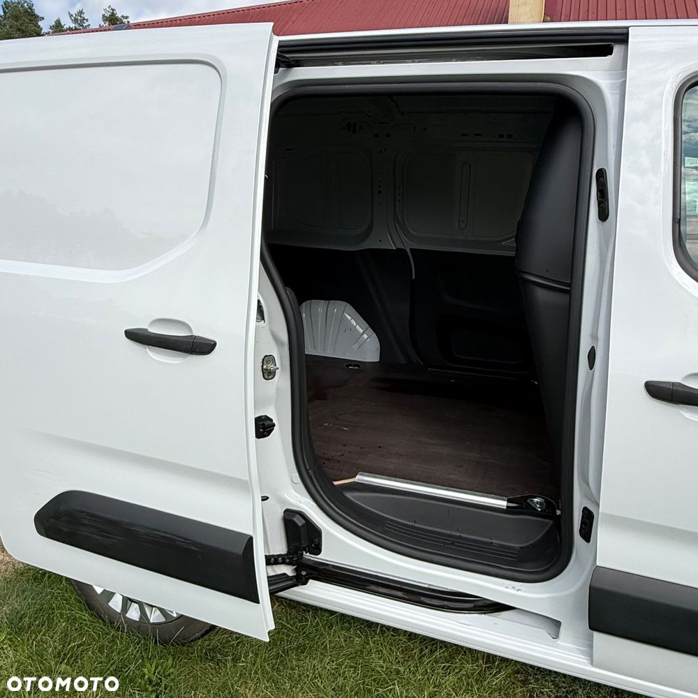 Toyota Proace City - 13