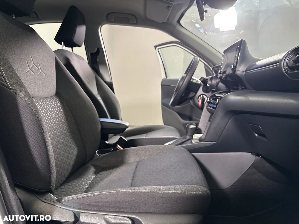 Toyota Yaris Cross - 12