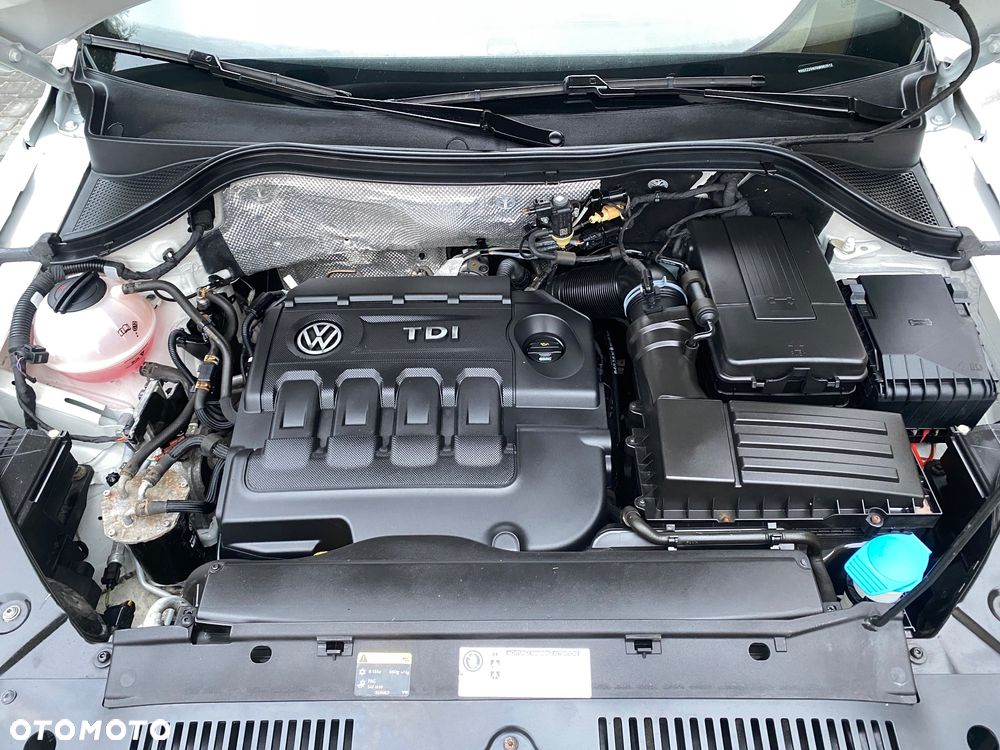 Volkswagen Tiguan 2.0 TDI SCR R-Line - 24