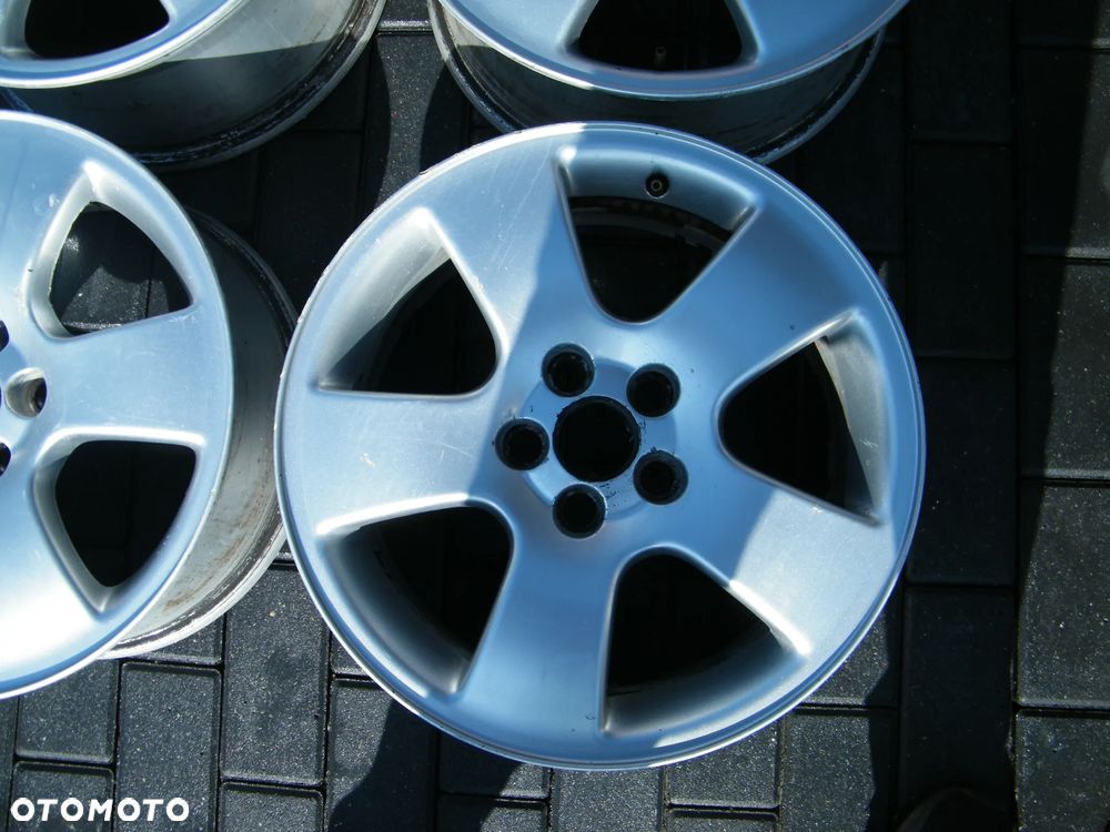 Felgi aluminiowe alufelgi komplet 5x100 ET42/ 6,5J x 16 otwór 56 - 4