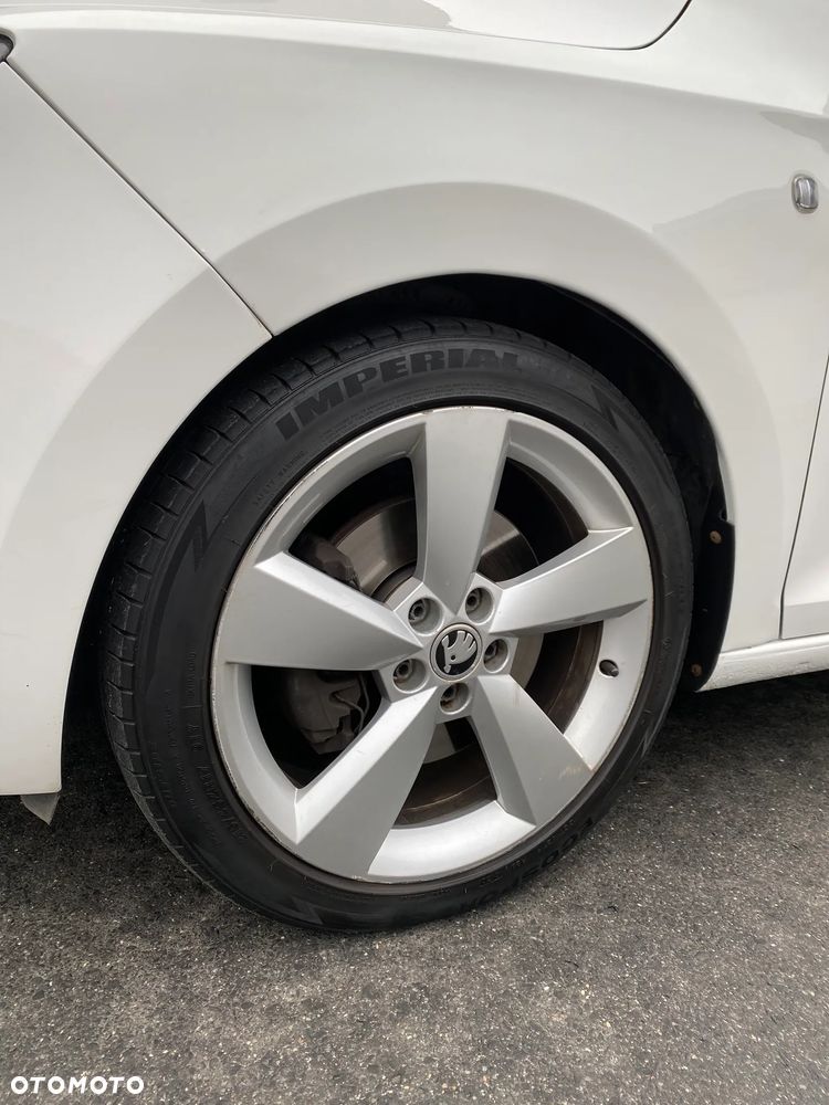 Skoda RAPID Spb 1.4 TSI Ambition Max DSG - 8